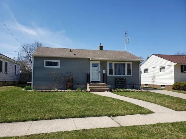 7928 42nd AVENUE, Kenosha, WI 53142