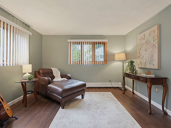 5th image of 63 Cypress Rd