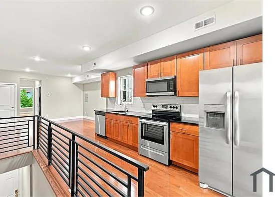 1408 Point Breeze Ave #3F