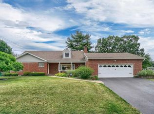 25 E Willow St, Beacon, NY 12508