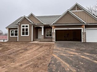 11125 32nd St N, Lake Elmo, MN 55042