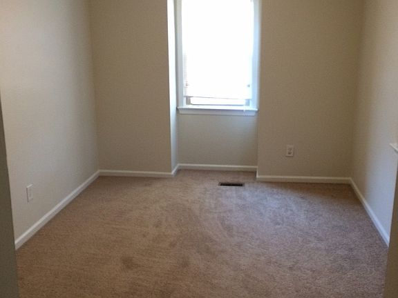 4th image of 394 Circuit Ln Unit A