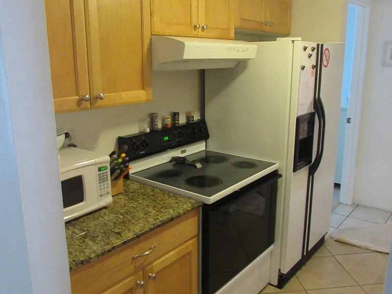 Kitchen w/ New Appliances