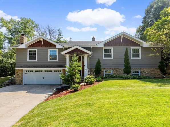 13529 Larkin Dr, Minnetonka, MN 55305