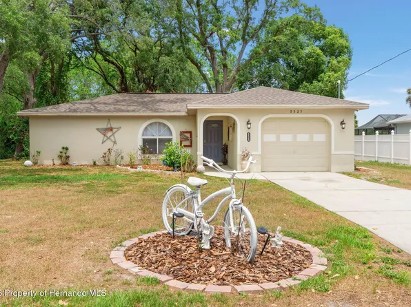 5525 Piedmont Dr, Spring Hill, FL 34606