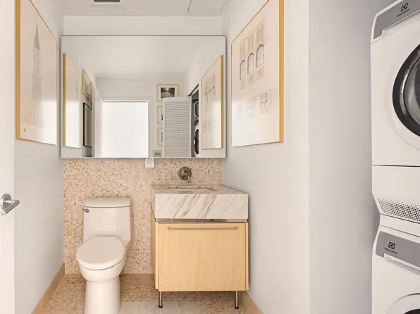 200 Chambers Street image 13 of 21