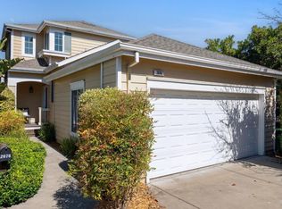 2076 Easton Dr, Petaluma, CA