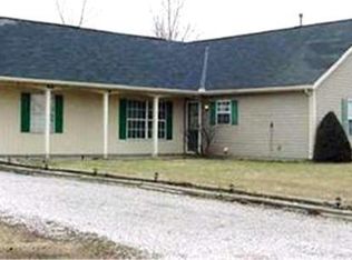 2363 Cambrian St, Madison, OH 44057