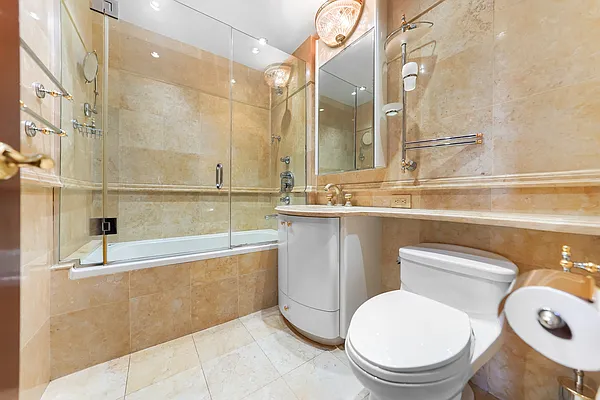 Sold by Daniel Saat, LREB | media 39