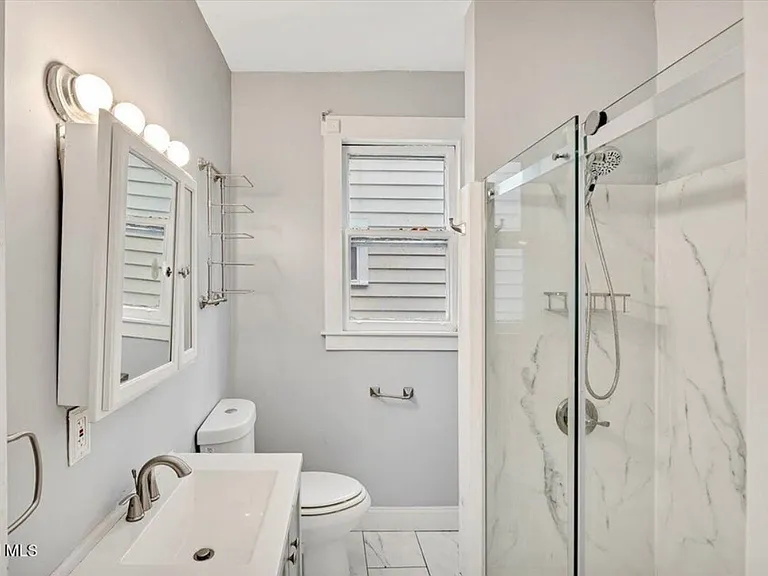 9 Kent St #1 — Photo 17