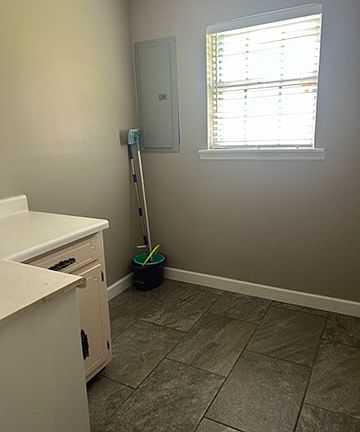 4th image of 4626 Ridge Rd