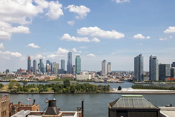 Sold by Compass | media 17