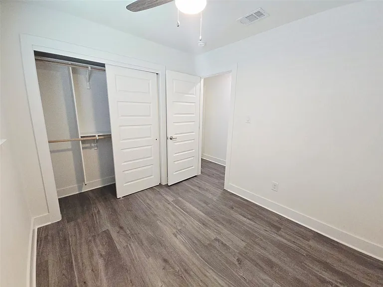 6103 Calmar Cv — Photo 13