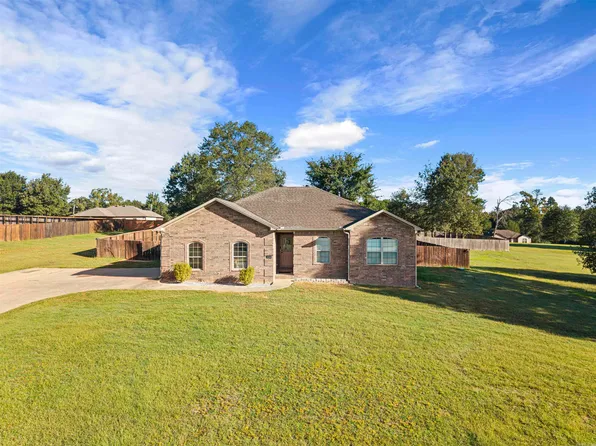224 Bobwhite Trl, Lonoke, AR 72086