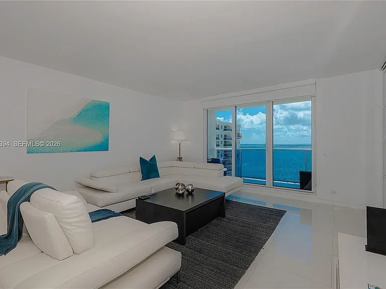 2301 Collins Ave #1538 — Photo 5