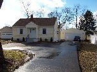 2581 S Limestone St, Springfield, OH 45505