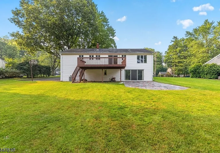 29 Tiffany Dr — Photo 27