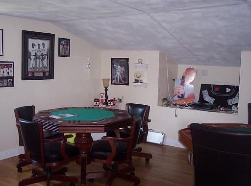 NEWLY CONSTRUCTED GAME ROOM