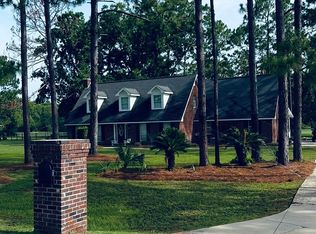 45 Club Dr, Jesup, GA 31546