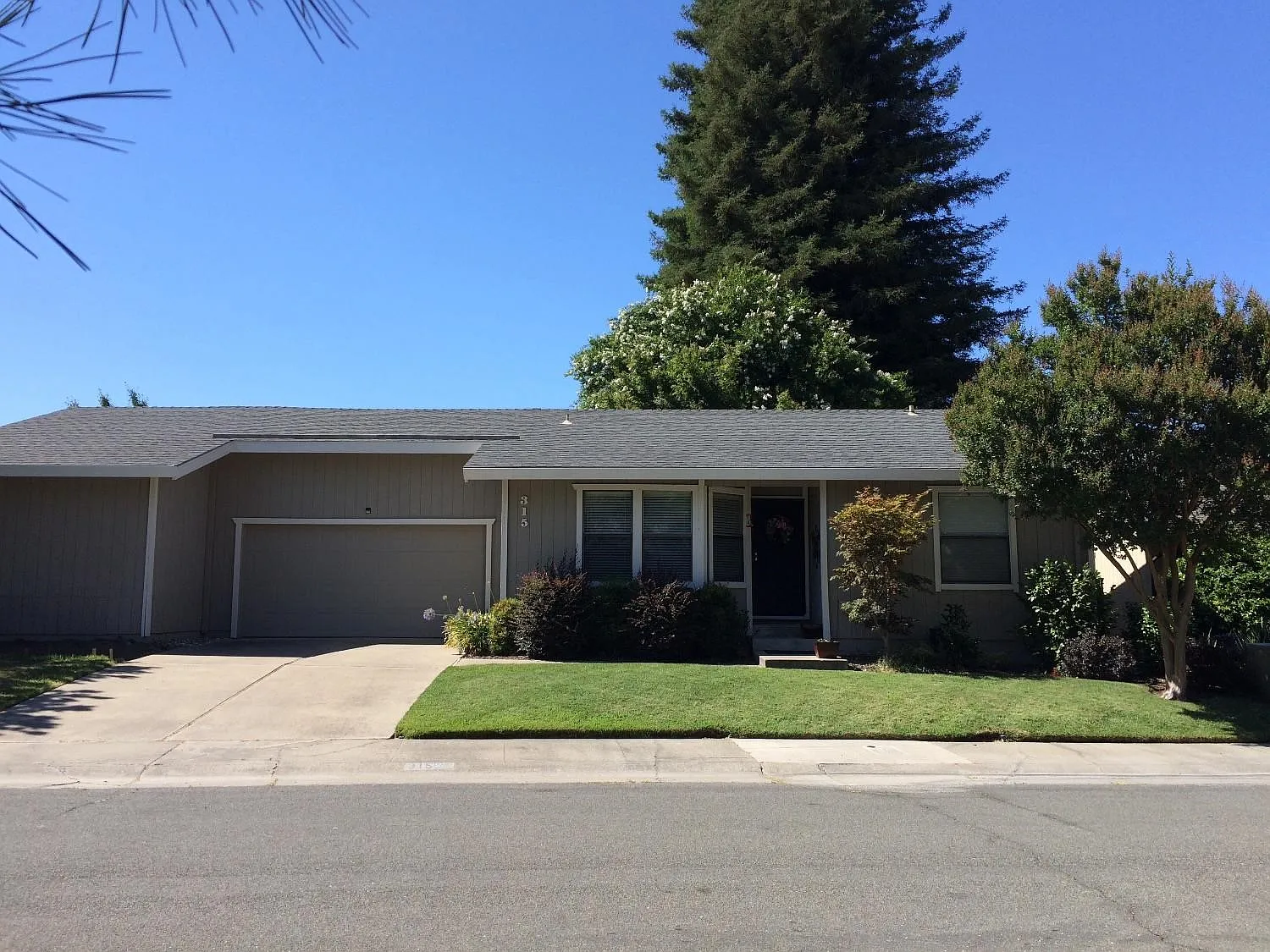 315 Light House Way photo 1