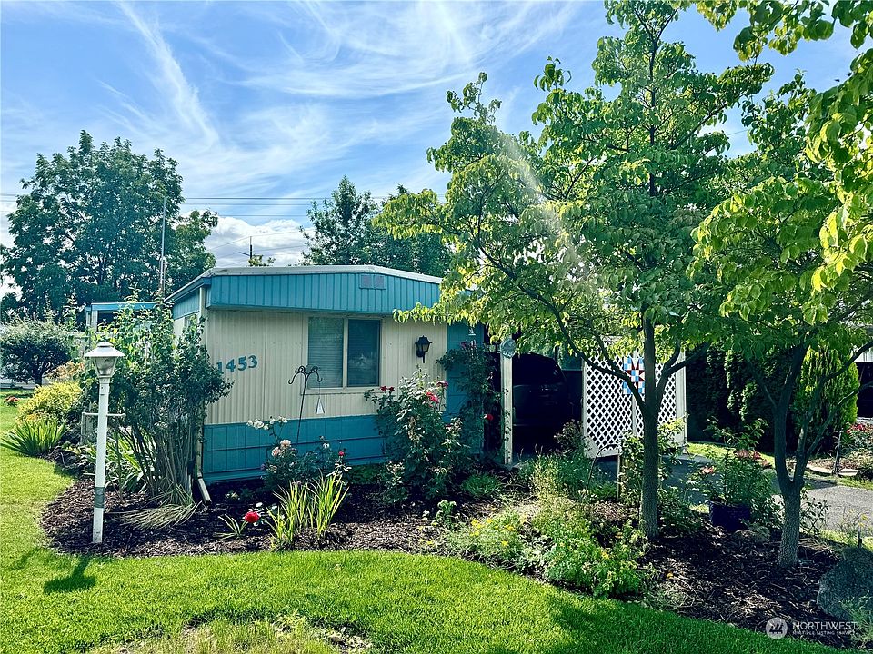 1st image of 1453 SE Bobolink Lane