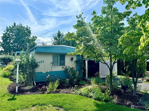 1453 SE Bobolink Lane, College Place, WA 99324