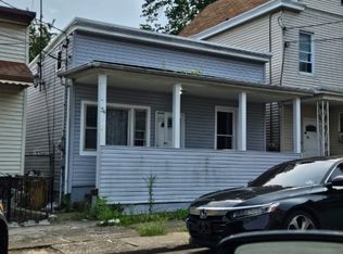 34 8th Ave, Paterson, NJ 07524