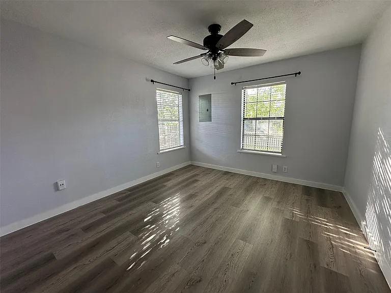 4412 Gillis St #A — Photo 19