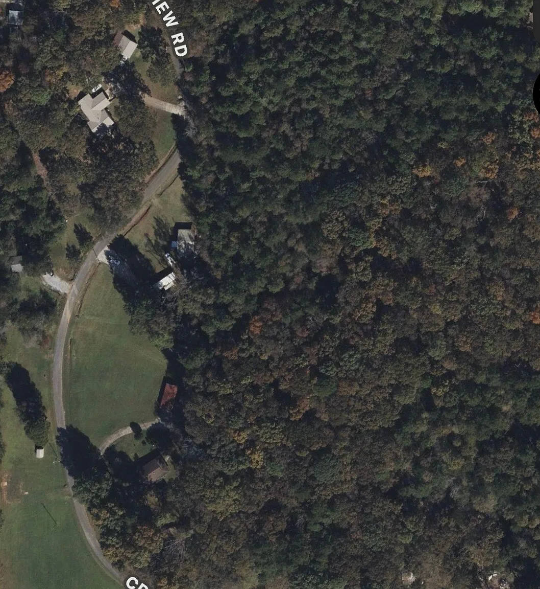 219 Crestview Road - 1 — Photo 1