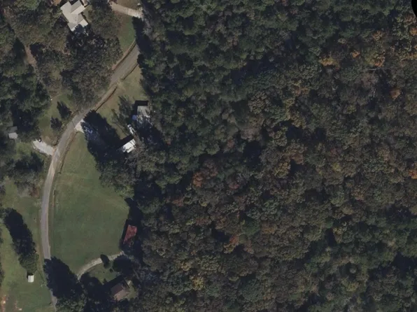 219 Crestview Rd #1, Talladega, AL 35160