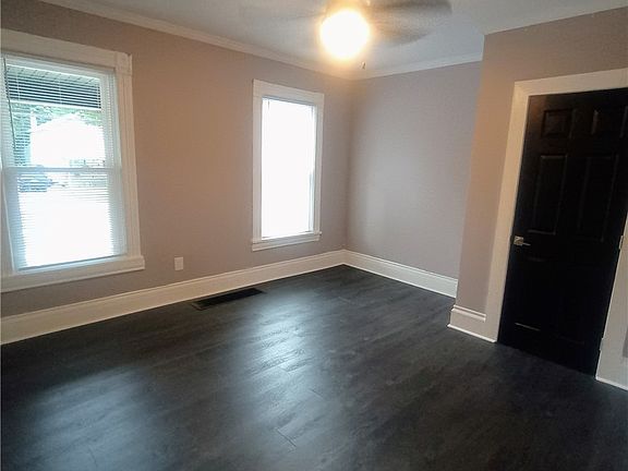 5th image of 1017 Willis Ave