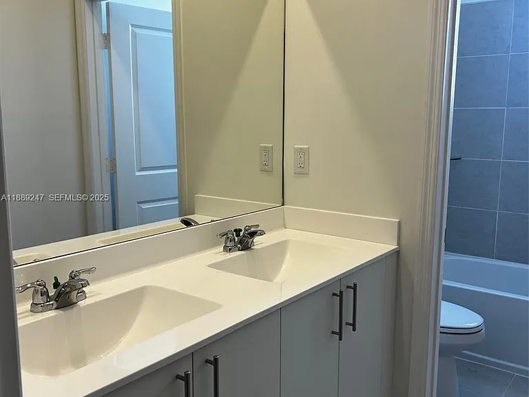 2651 SE 24th Dr #1 — Photo 16