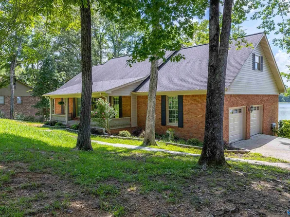 814 E Haven Dr, Glencoe, AL 35905