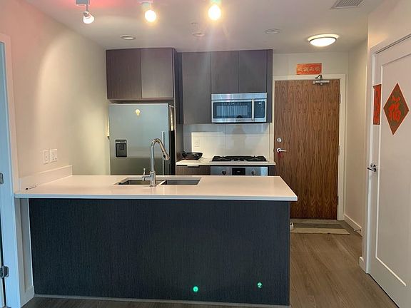 3rd image of 3333 Sexsmith Rd #6F