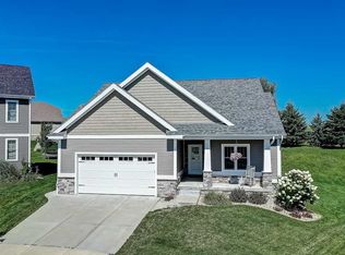 1301 Vanessa Ct, Waunakee, WI 53597