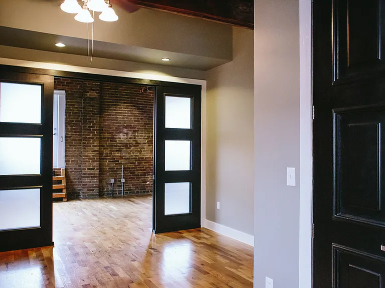 Sliding doors from main bedroom to LR