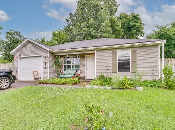 3575 Larch Pl, Springdale, AR 72764