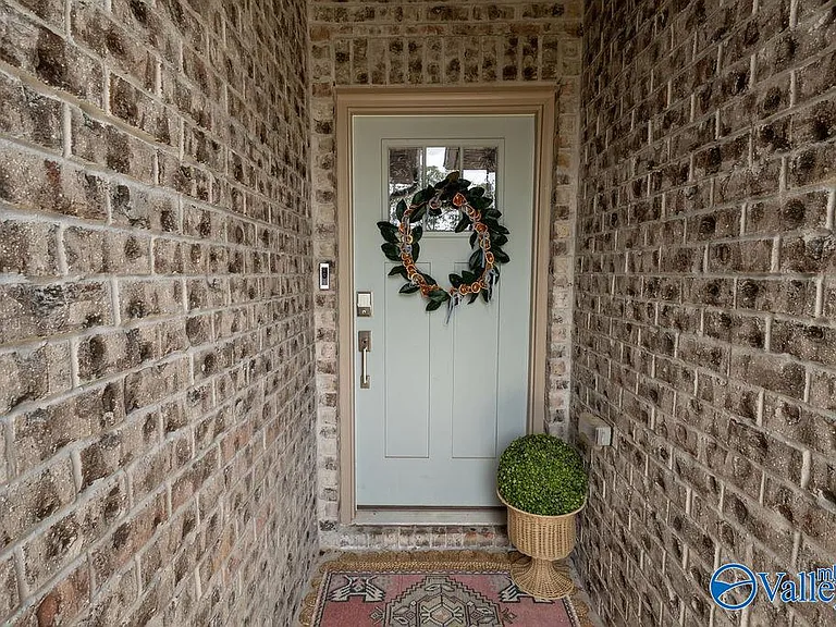 143 Sager Cir — Photo 5