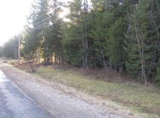 14 Blake Rd, Farmingdale, ME 04344