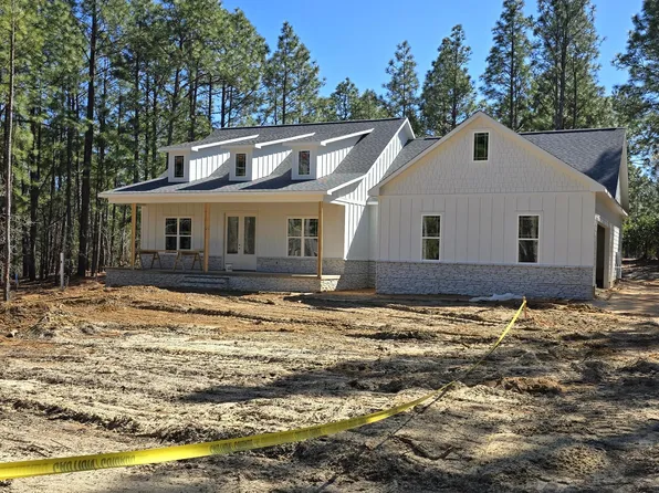 104 Yearington Court, West End, NC 27376