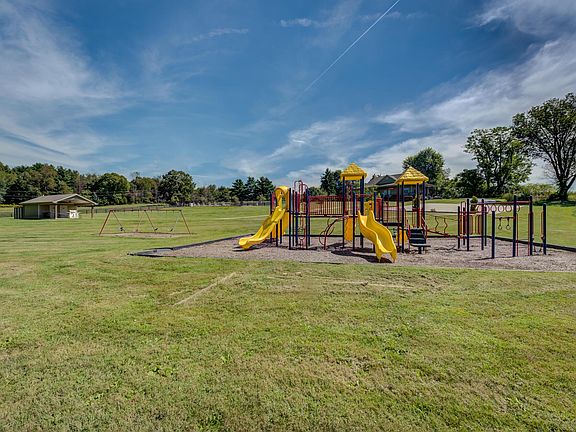 5th image of 1104 Mountain Vista Pvt Dr