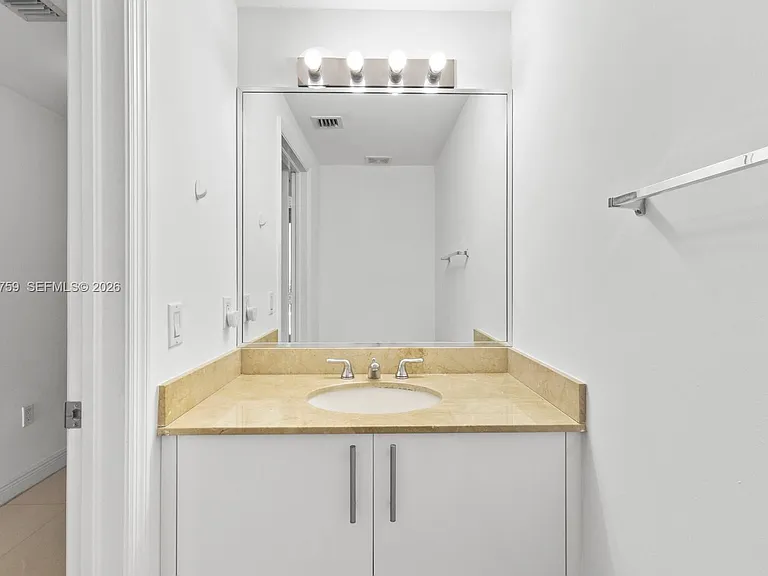 2701 SW 3rd Ave #502 — Photo 16