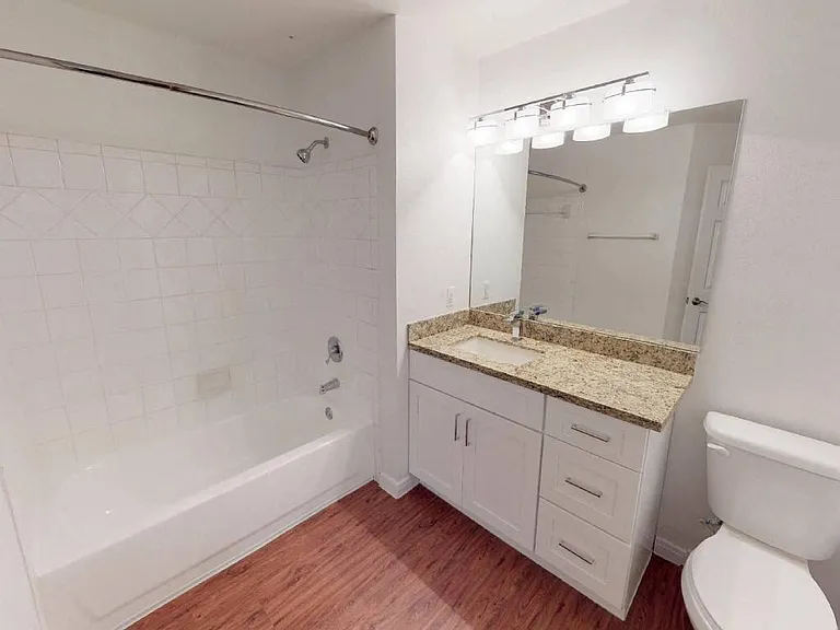 The Whittington Apartments — Photo 15