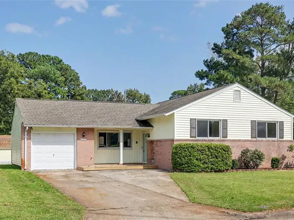 125 Pennwood Dr, Hampton, VA 23666