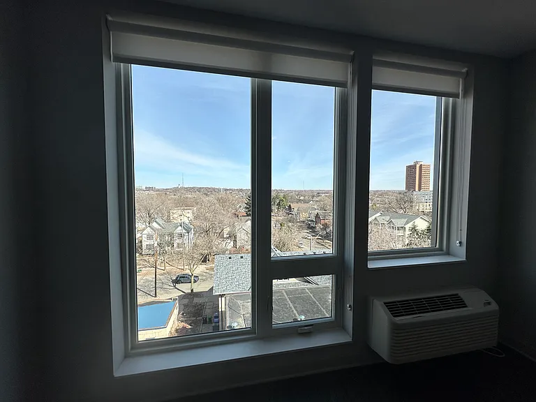 Luna Apartments — Photo 36