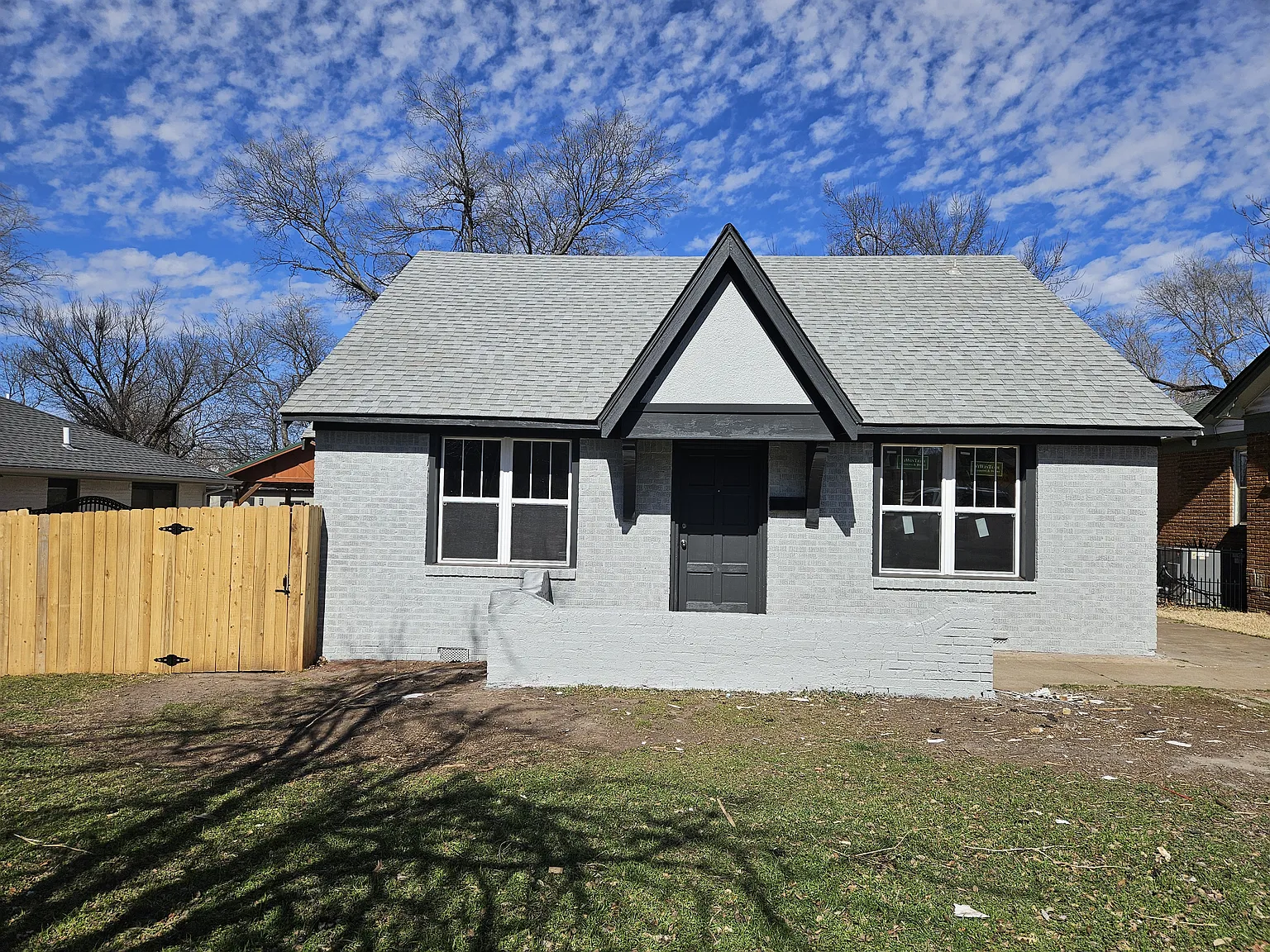 3 bed, 1.5 bath, 1429 sqft, $1,800 — Photo 1