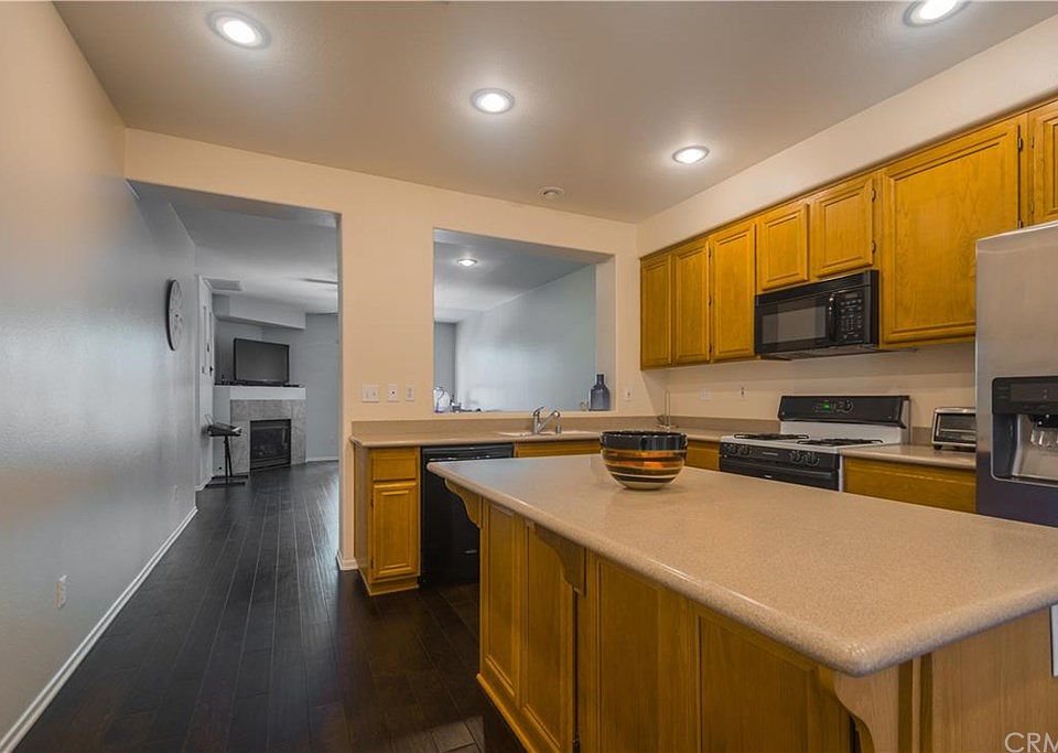 1st image of 8 Plumeria Ln