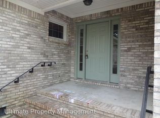 323 Masters Ln, Hampstead, NC 28443