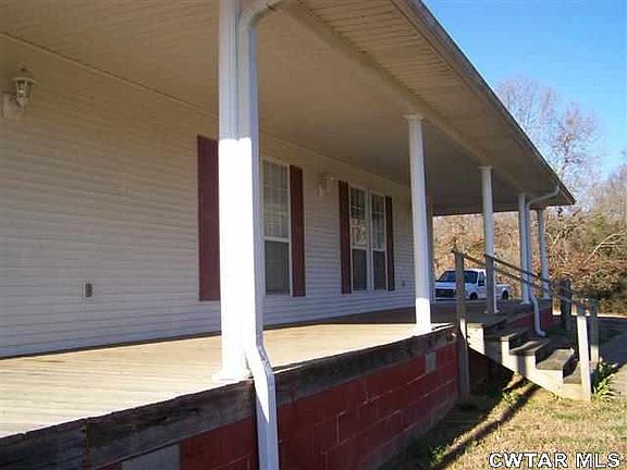 3rd image of 205 Alton Ln