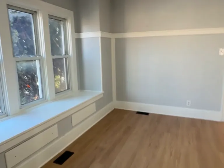 2505 Inglis St — Photo 3